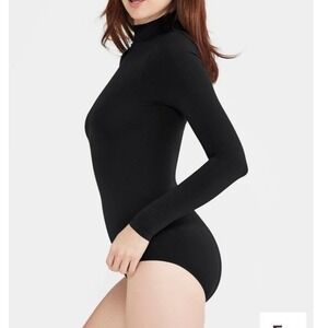 Yummie Madelyn black shaping bodysuit Women SZ Lg/XL butter soft closet staple